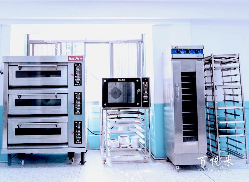 你對西點了解多少?專業(yè)的西點烘焙學校都用什么西點烘焙設備?